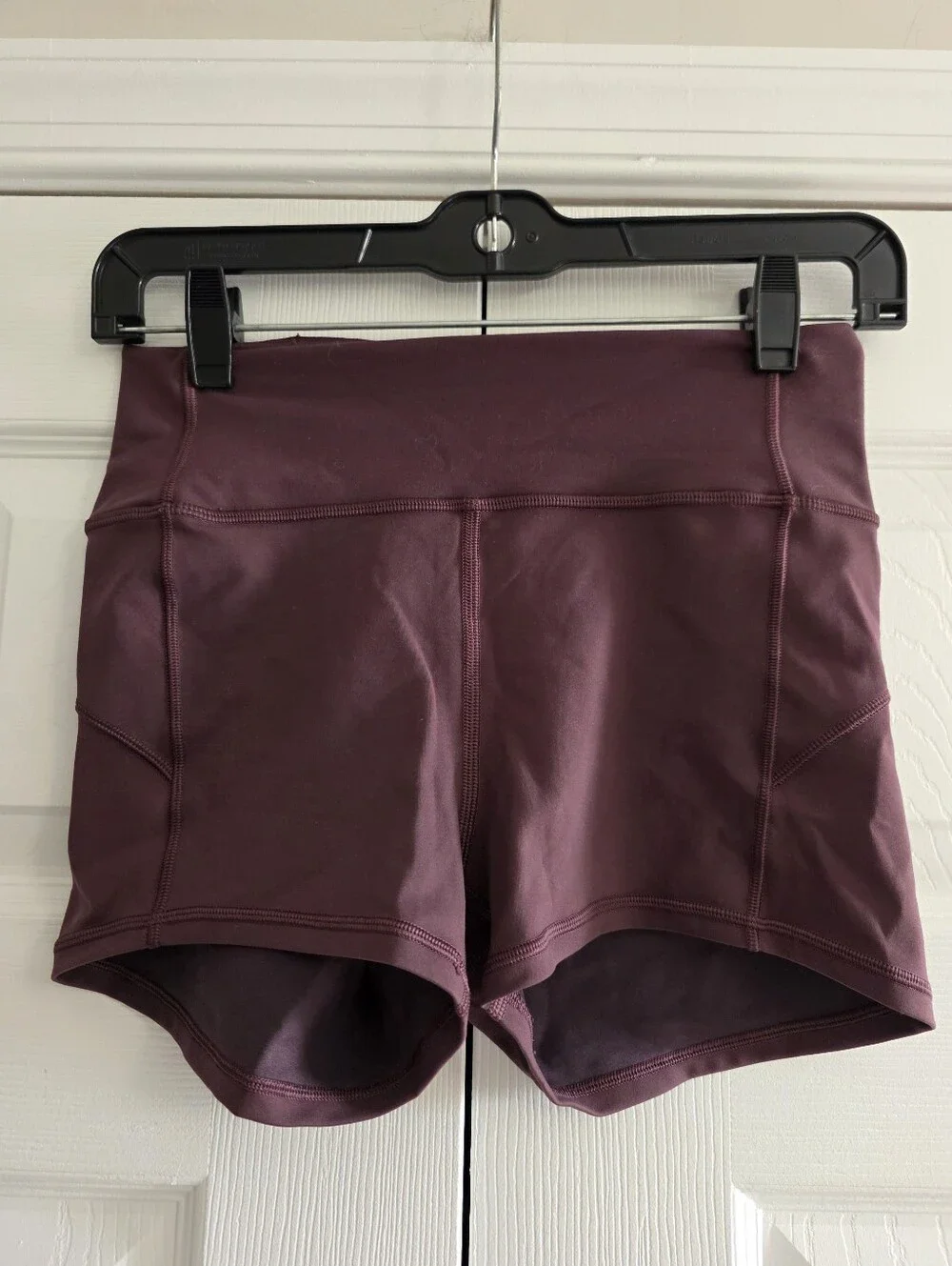 Lululemon In Movement High-Rise Shorts Women's Size 6